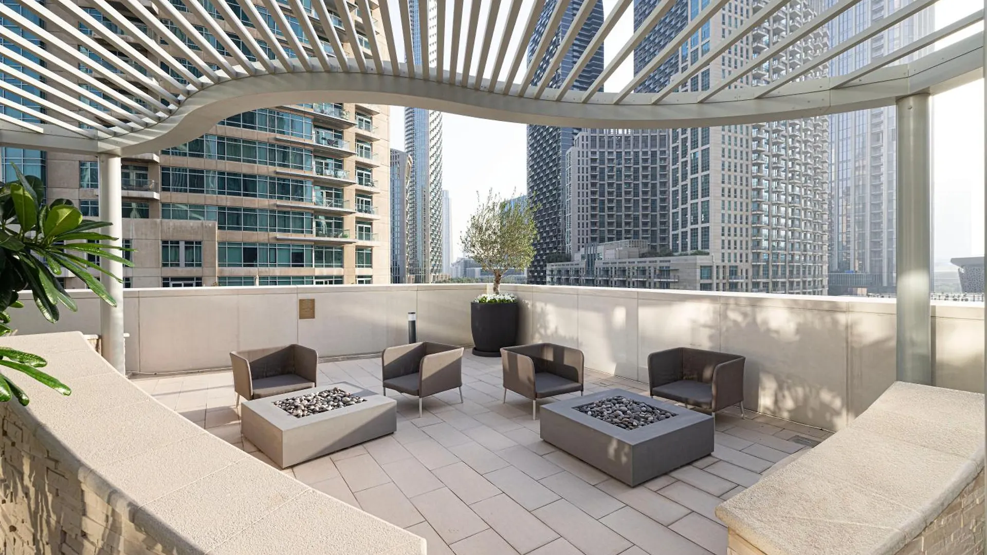 Majestic 1-Bedroom Apartment In Downtown Dubai, Near Burj Khalifa & Dubai Fountains - Apartment In Forte Tower 2